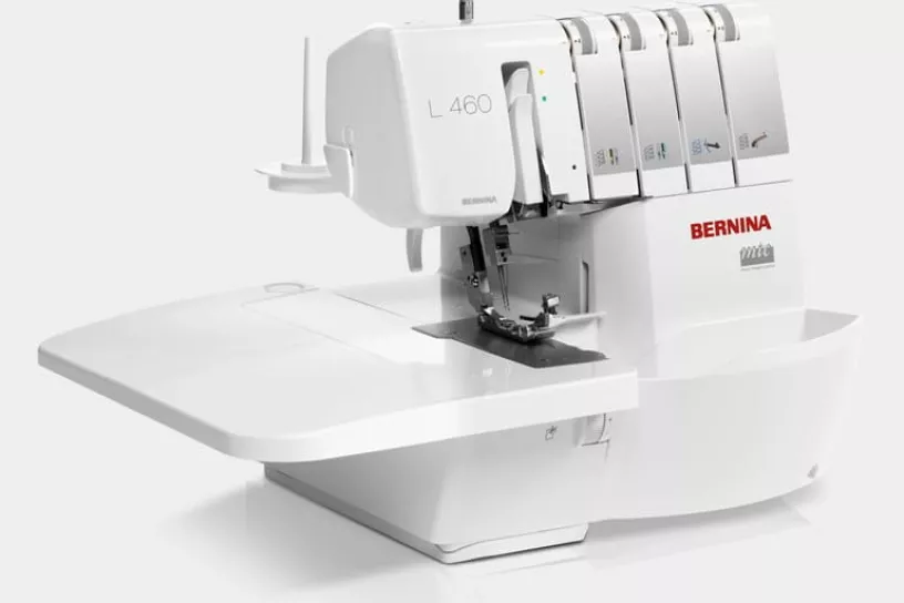 Bernina L460 met aanschuiftafel
